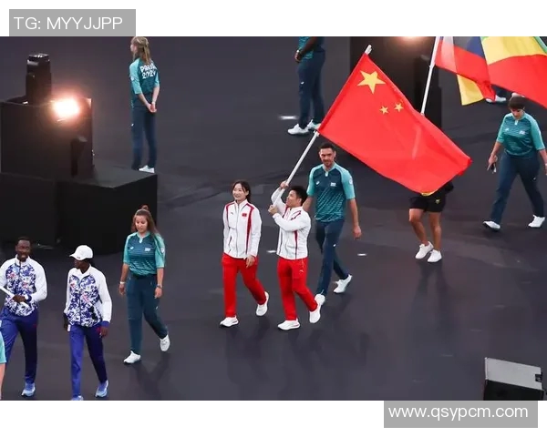 中国女篮迎战法国明星队巅峰对决展现篮球魅力与实力的较量